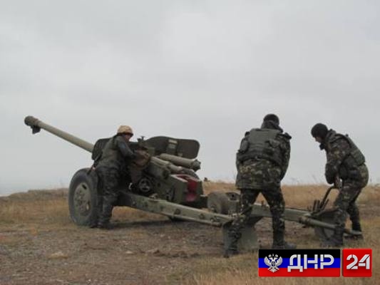 Украинские каратели ночью обстреляли из САУ Старомихайловку